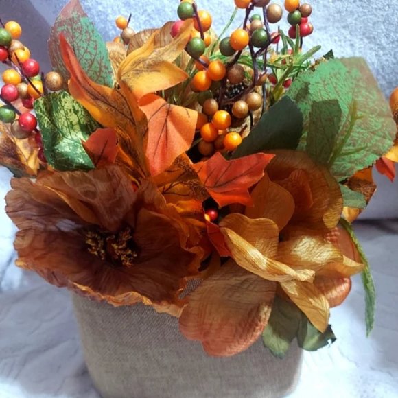 Other - Floral table topper